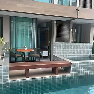 Flat Terreo Com Piscina Privativa Pôrto das Galinhas